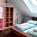 Am Schwarzer Baer - Gemuetliches Dachgeschoss Apartment